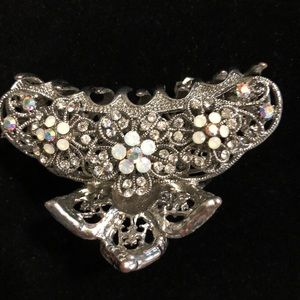 Beautiful Cherry Chau Swarovski vintage hair clip